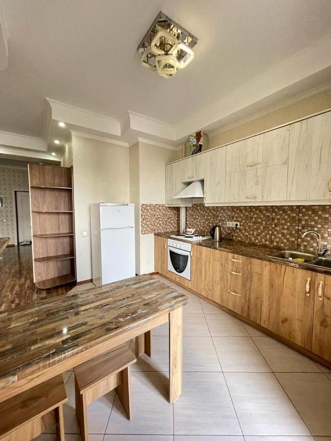 Rent Home Kg! Апартаменты По Уметалиева Рыскулова ビシュケク エクステリア 写真